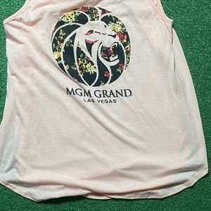 MGM tank top 🌹